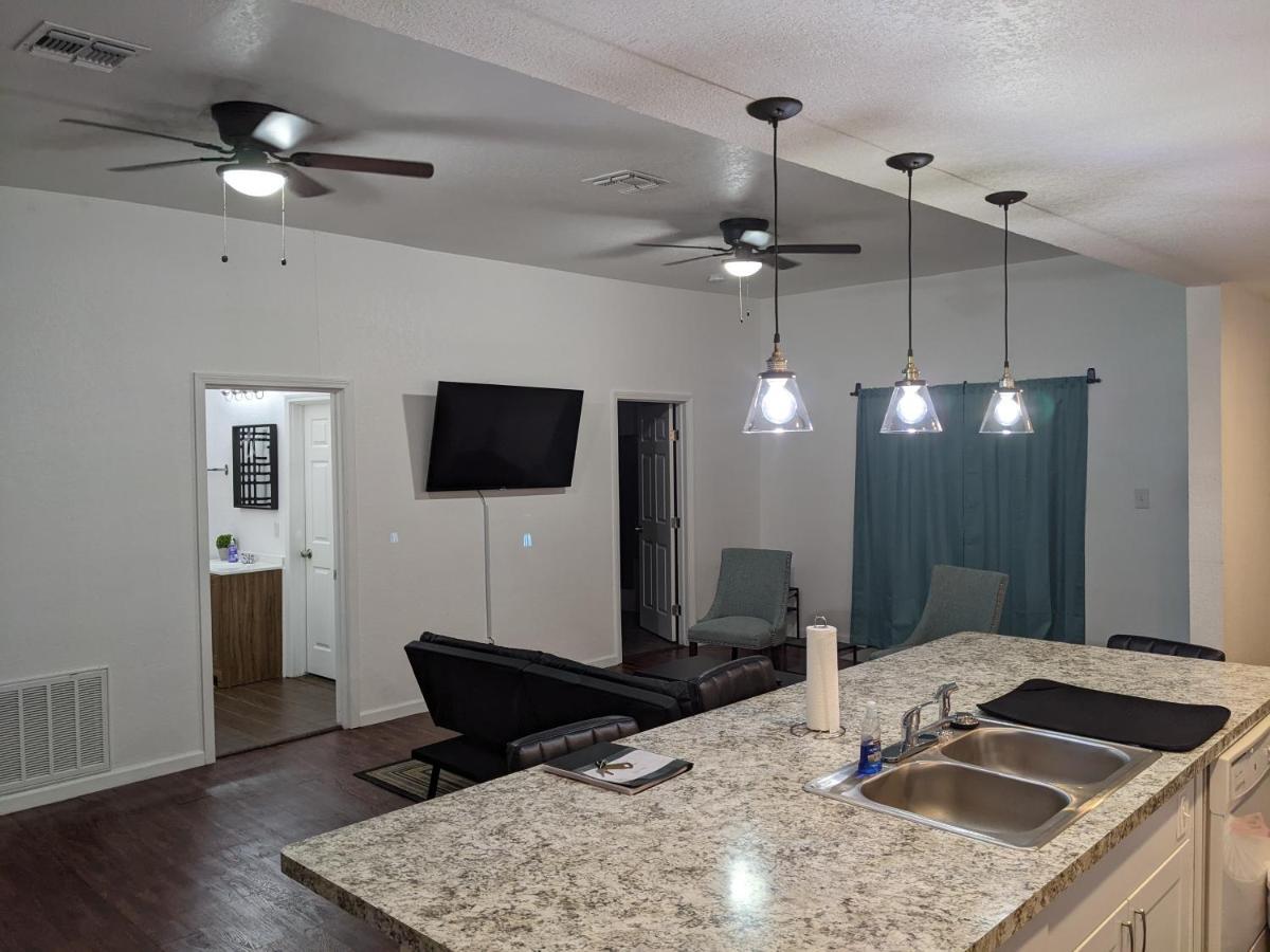 Cozy *Downtown Getaway* Villa San Antonio Exterior foto